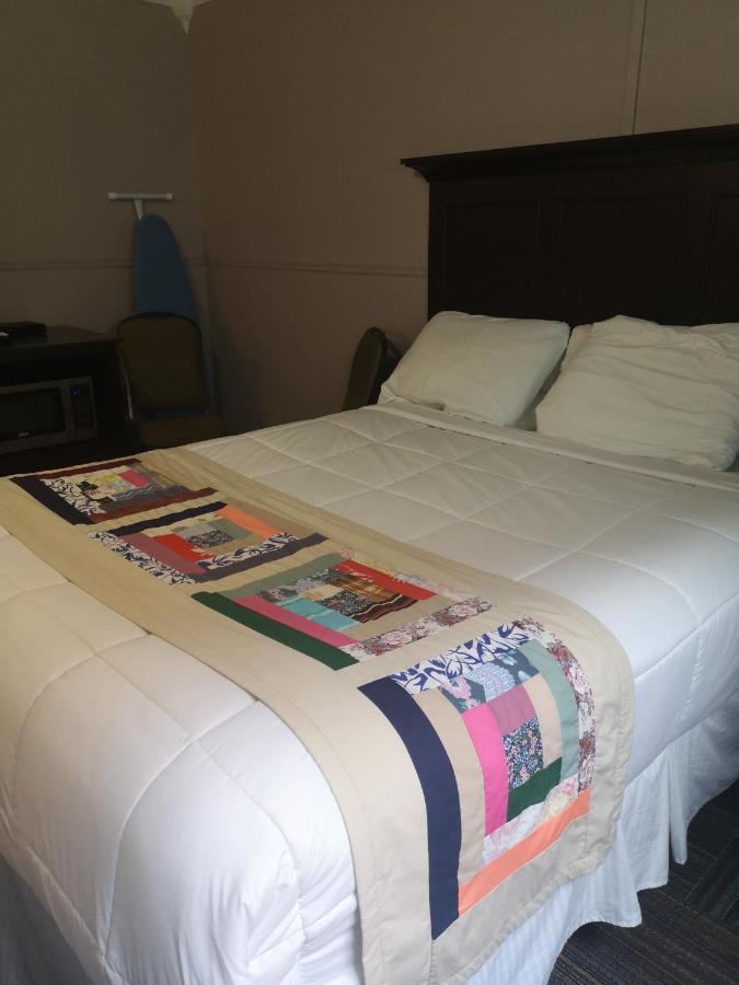 Seaport Inn Port Union Bagian luar foto