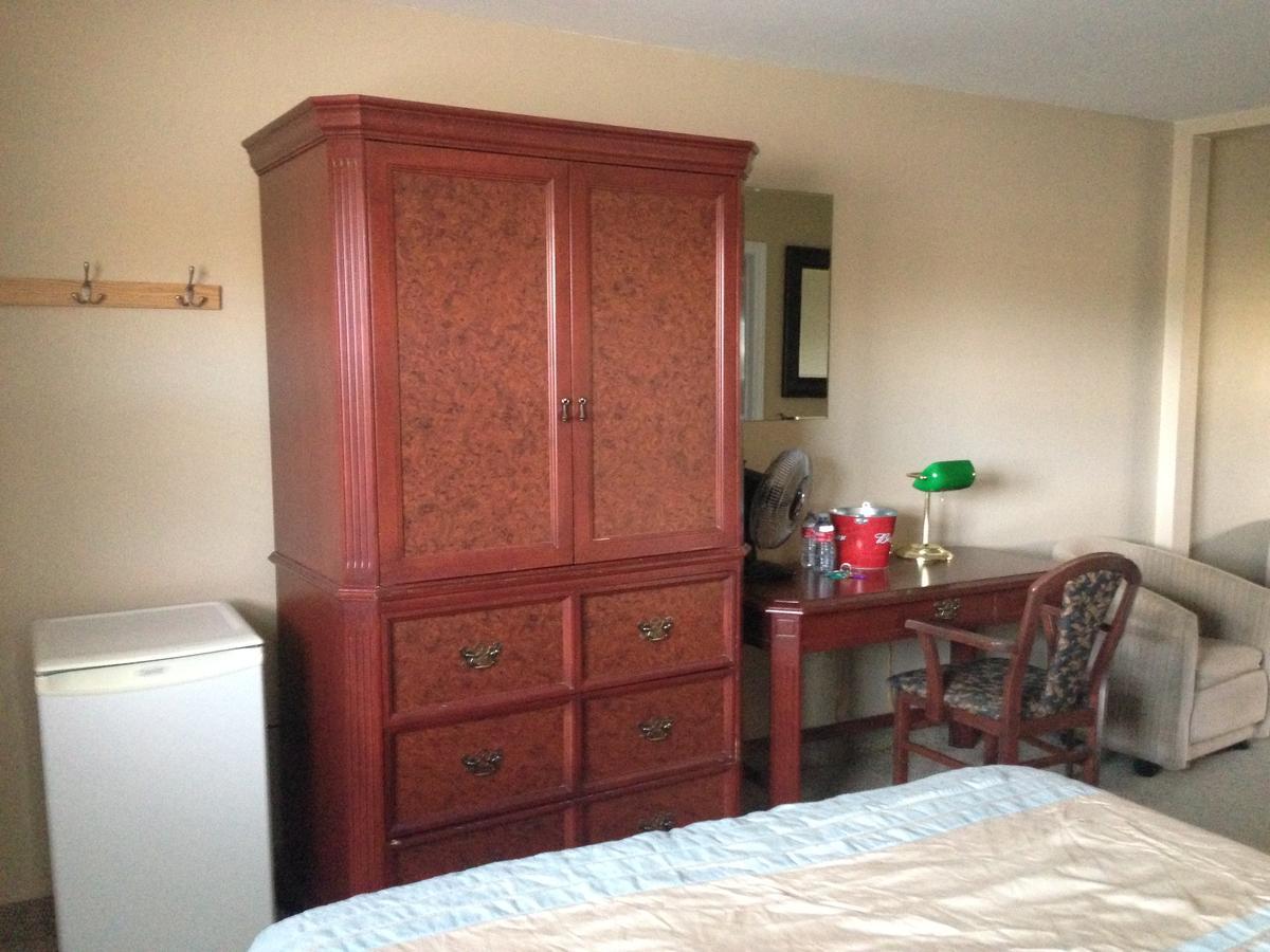 Seaport Inn Port Union Bagian luar foto
