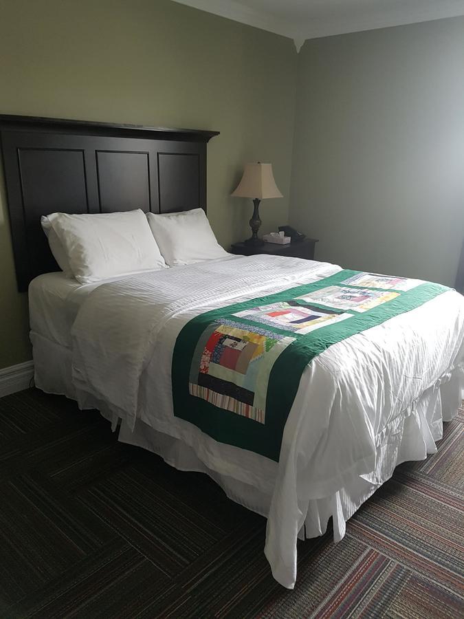 Seaport Inn Port Union Bagian luar foto
